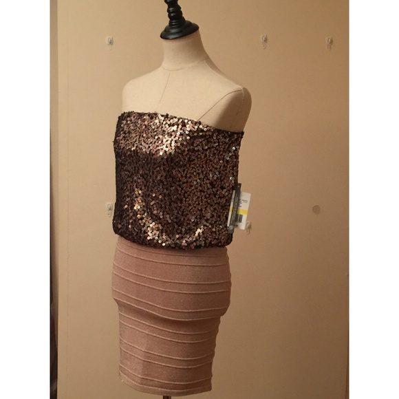 NWT! As U Wish Sequined Strapless Mini Dress - Picture 3 of 5